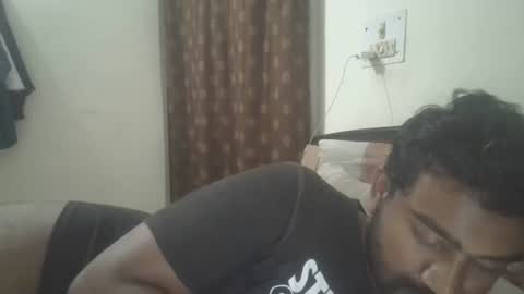 Snapshot of nairanandu28 chatting on 19, 4, 2026 NAIRANANDU28 online show from 19, 4, 2026