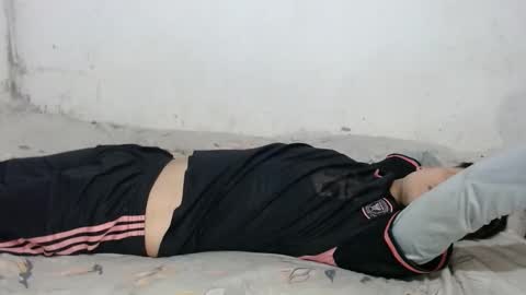 naisha and axel2 online show from 8, 10, 2025