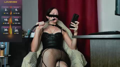 Asy no face  online show from 20, 11, 2025