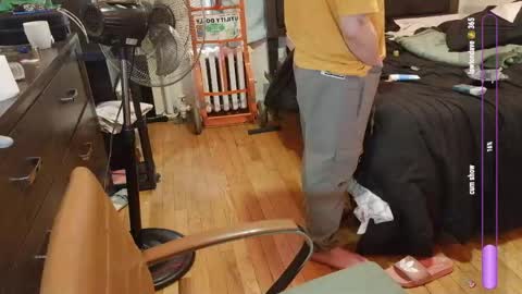 Snapshot of nakedboi420 chatting on 14, 5, 2026 mid-west guy living on the east coast trying to figure out where to go next online show from 14, 5, 2026