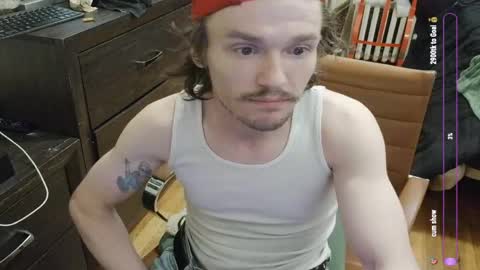 Snapshot of nakedboi420 chatting on 20, 5, 2026 mid-west guy living on the east coast trying to figure out where to go next online show from 20, 5, 2026