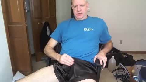 Snapshot of nakedilmale chatting on 15, 12, 2025 Tip 100 for my full real name online show from 15, 12, 2025