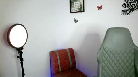 Snapshot of nala_j08 chatting on 16, 4, 2026 N A L A NEW instagram nala jordan08 online show from 16, 4, 2026