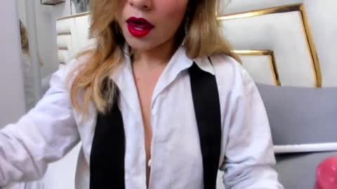 Snapshot of nalarosse chatting on 24, 4, 2026 nala online show from 24, 4, 2026