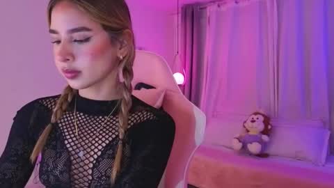 Snapshot of nallahh_ chatting on 10, 11, 2025 Nallah online show from 10, 11, 2025