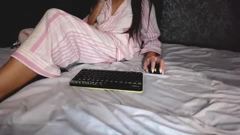 Lady online show from 8, 11, 2025