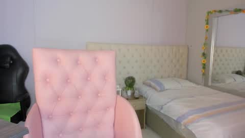 Snapshot of nami_sam chatting on 4, 12, 2024 nami_sam online show from 4, 12, 2024