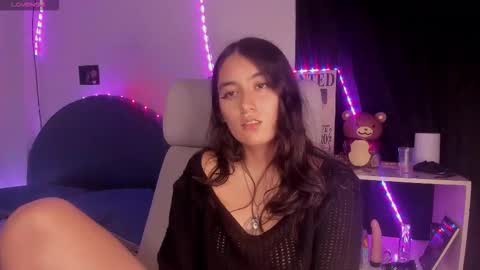 Snapshot of nami_white chatting on 25, 9, 2025 nami_white online show from 25, 9, 2025