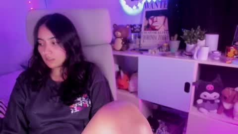 Snapshot of nami_white chatting on 2, 10, 2025 nami_white online show from 2, 10, 2025