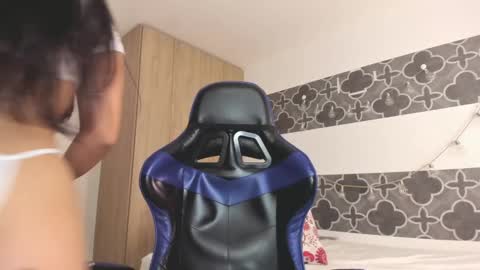 Snapshot of namimayers2 chatting on 11, 11, 2025 namimayers2 online show from 11, 11, 2025