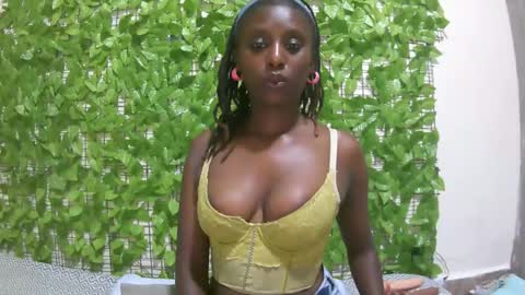 Snapshot of nana2095 chatting on 15, 1, 2026 nana2095 online show from 15, 1, 2026