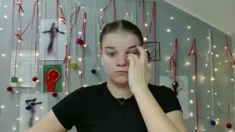 Nana online show from 2, 12, 2025