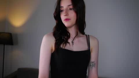 Elizabeth online show from 25, 6, 2026