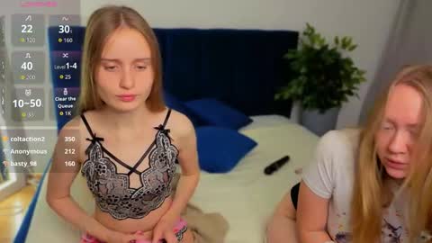 Snapshot of nanami_v02 chatting on 1, 11, 2025 Maeve online show from 1, 11, 2025