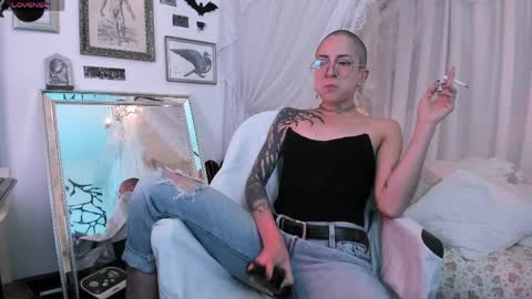 Snapshot of nanaxnana chatting on 12, 4, 2026 Alma Maria online show from 12, 4, 2026