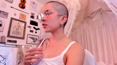 Snapshot of nanaxnana chatting on 6, 5, 2026 Alma Maria online show from 6, 5, 2026