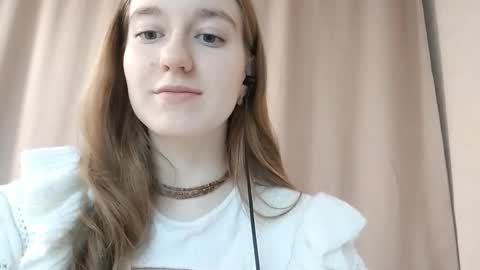 Snapshot of nanceyweaving chatting on 18, 11, 2025 Eva online show from 18, 11, 2025