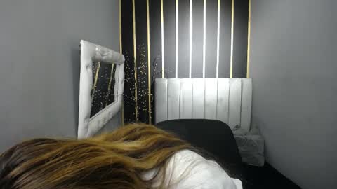 nancy blonde online show from 15, 5, 2026