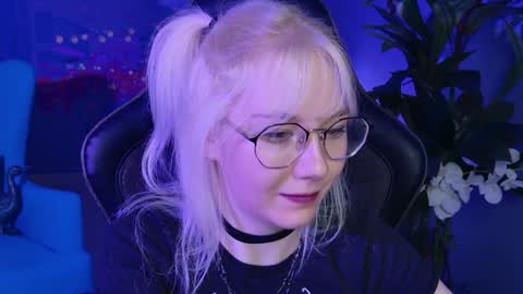 nancymartinez online show from 13, 1, 2025