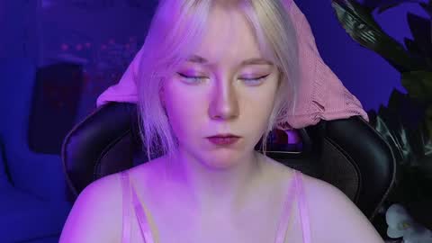 nancymartinez online show from 19, 1, 2025