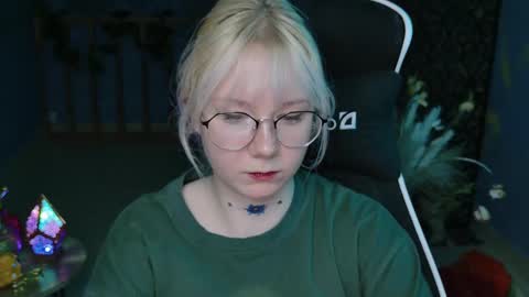 nancymartinez online show from 20, 2, 2025