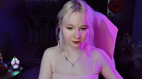 nancymartinez online show from 25, 2, 2025