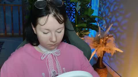 nancymartinez online show from 20, 12, 2025