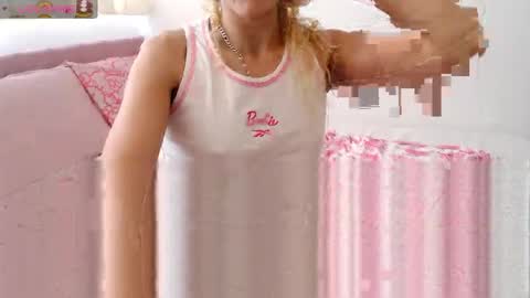 Snapshot of nanikitty69 chatting on 23, 3, 2026 Nanki Teresa online show from 23, 3, 2026