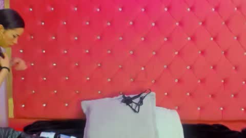 Snapshot of nanis_james15 chatting on 1, 4, 2026 nanis james15 online show from 1, 4, 2026