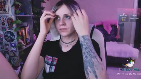 Snapshot of nanitamoore chatting on 6, 4, 2026 Monday-Friday 12-4 AM and 6-9 AM New York time online show from 6, 4, 2026