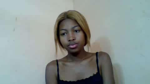 nannie02 online show from 28, 7, 2026