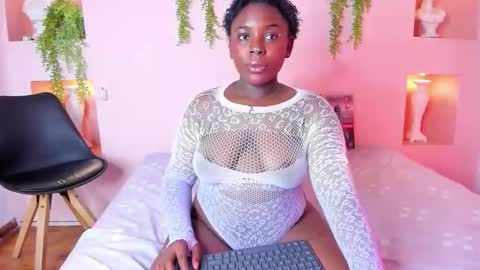 Snapshot of nanymoreno chatting on 13, 1, 2026 nanymoreno online show from 13, 1, 2026