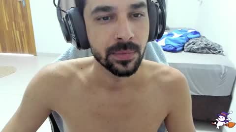 Snapshot of nanz25 chatting on 3, 11, 2025 Peter online show from 3, 11, 2025