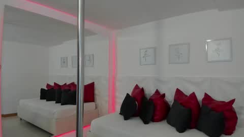 Naomi Amoretti online show from 10, 2, 2026