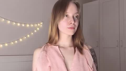 Snapshot of naomi_oops chatting on 1, 2, 2026 Naomi online show from 1, 2, 2026