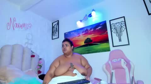 Snapshot of naomiasha_ chatting on 30, 1, 2025 online show from 30, 1, 2025