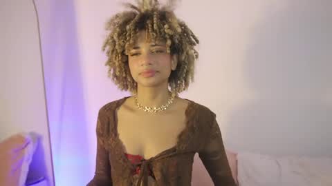 Snapshot of naomidawsonn chatting on 2, 4, 2026 naomidawson online show from 2, 4, 2026