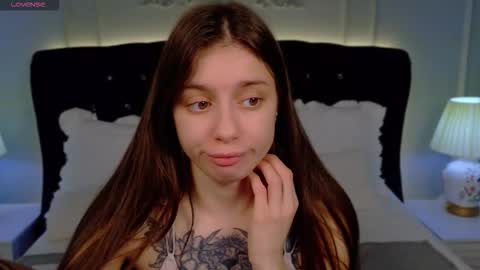 Naomi online show from 25, 11, 2025