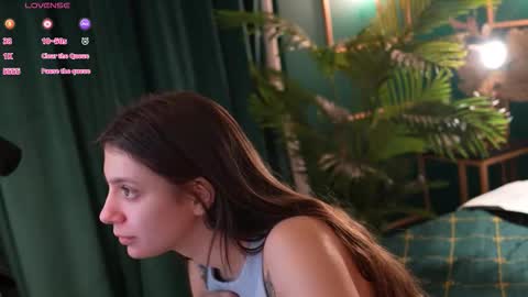 Naomi online show from 15, 12, 2025