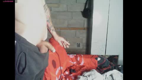 Snapshot of naomisimon chatting on 25, 12, 2024 bellas2012 online show from 25, 12, 2024