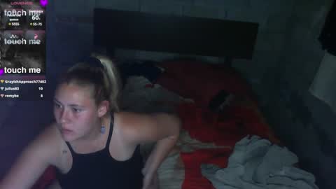 Snapshot of naomisimon chatting on 4, 1, 2025 bellas2012 online show from 4, 1, 2025