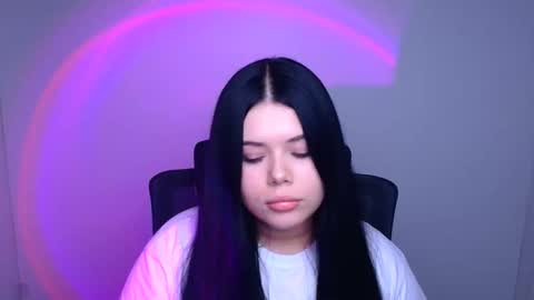 Snapshot of naomivibes chatting on 23, 9, 2025 Naomi online show from 23, 9, 2025