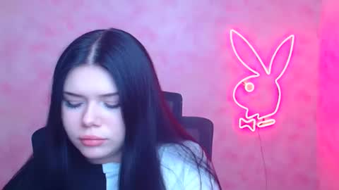 Snapshot of naomivibes chatting on 17, 12, 2025 Naomi online show from 17, 12, 2025