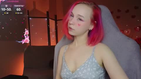 Snapshot of naomiyoru chatting on 15, 2, 2026 Naomi online show from 15, 2, 2026