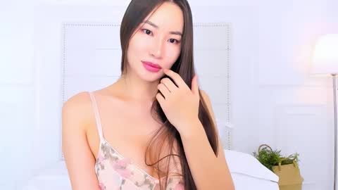 Naomi online show from 4, 12, 2025