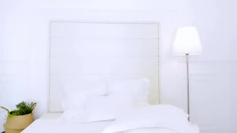 Snapshot of naomiyuu chatting on 26, 4, 2026 Naomi online show from 26, 4, 2026