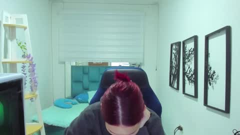 naomy online show from 17, 12, 2025