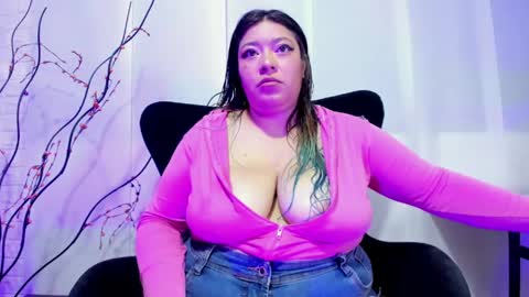 Snapshot of naomy_hh chatting on 24, 4, 2026 naomy hh online show from 24, 4, 2026