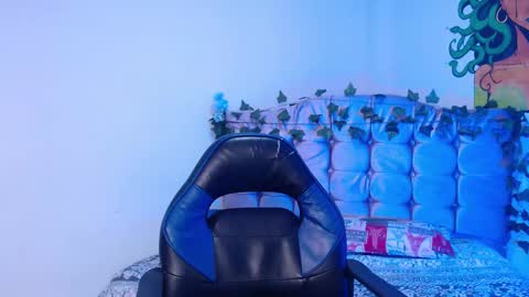 Snapshot of naomybenedetti chatting on 10, 11, 2025 Nao online show from 10, 11, 2025