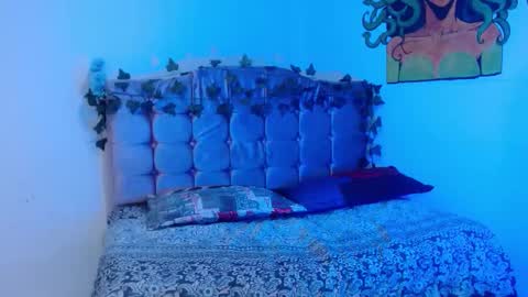 Snapshot of naomybenedetti chatting on 24, 11, 2025 Nao online show from 24, 11, 2025